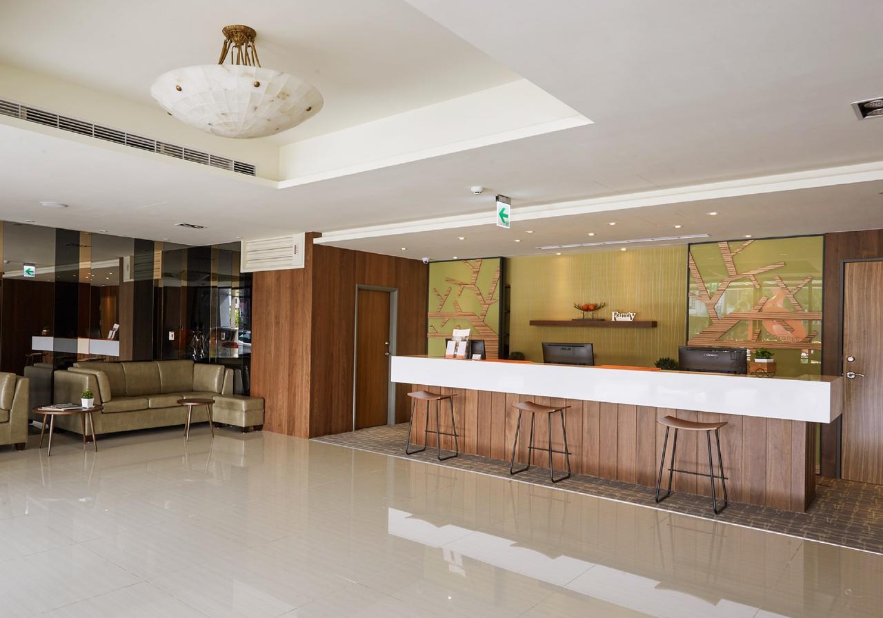 Orange Hotel - Wenhua, Chiayi Eksteriør billede